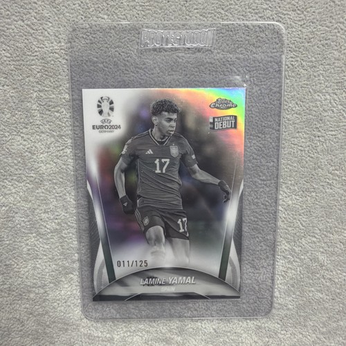 Lamine Yamal 2024 Topps Chrome UEFA EURO Black & White /125