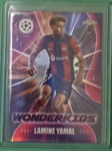 Lamine Yamal 2024 Topps Cromo UEFA Refractor