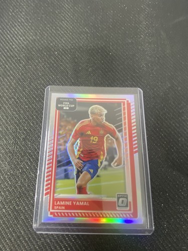 Lamine Yamal 2025 Panini Donruss Road to FIFA World Cup Optic Silver Prizm #10