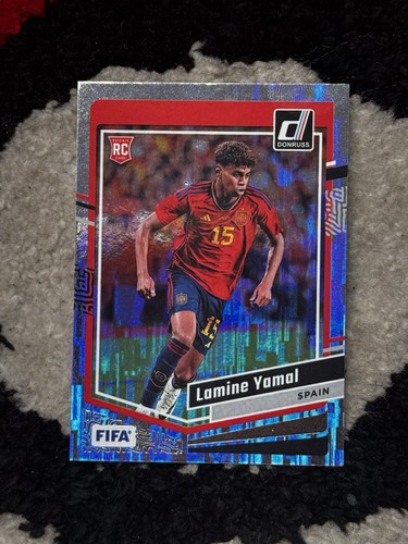 Lamine Yamal 2023 Panini Donruss Silver Prizm