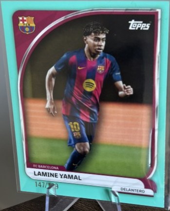 Lamine Yamal 2025 Topps FC Barcelona Fan Set /225