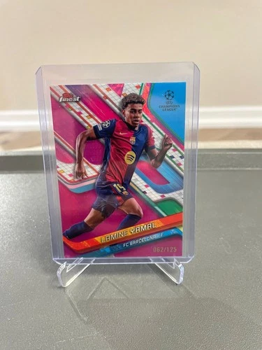 Lamine Yamal 2024 Topps Finest /125