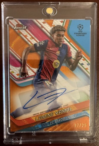 Lamine Yamal 2023 Topps Finest /25