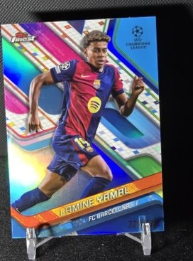 Lamine Yamal 2023 Topps Finest Blue Refractor /150