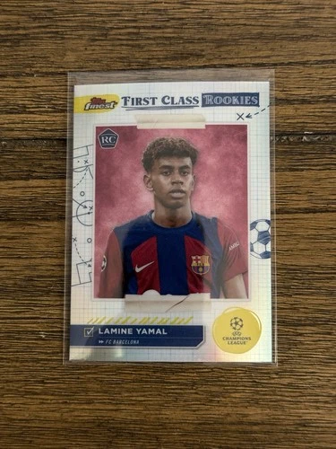 Lamine Yamal 2023 Topps Finest UEFA Refractor