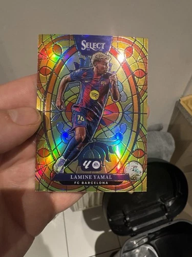 Lamine Yamal 2025 Panini Select