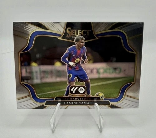 Lamine Yamal 2025 Panini Select Field Level #237