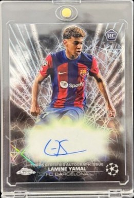 Lamine Yamal 2023 Topps UCC Chrome Black Lazer