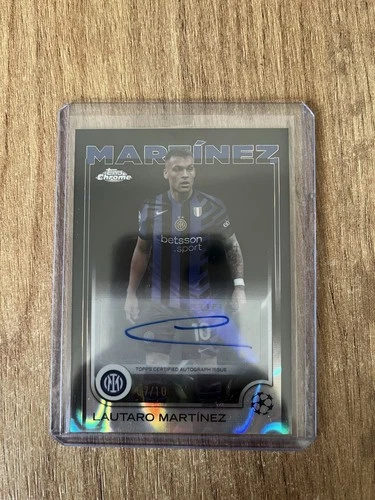 Lautaro Martinez 2024 Topps Chrome UEFA Black Refractor /10