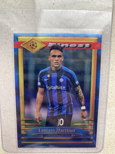 Lautaro Martinez 2023 Panini Finest Blue Refractor /99