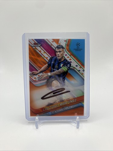 Lautaro Martinez 2024 Topps Finest Orange Wave /25