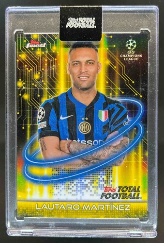 Lautaro Martinez 2024 Panini Finest Yellow Refractor /5