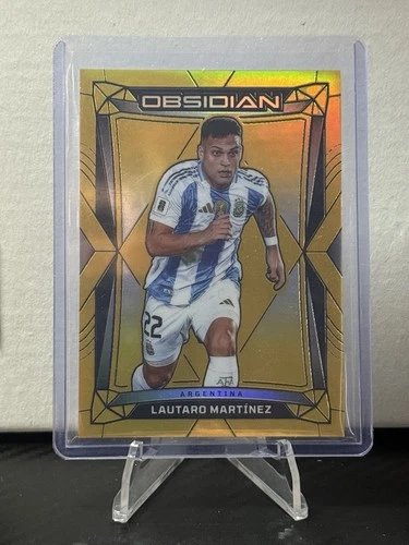 Lautaro Martinez 2024 Panini Obsidian Gold /10