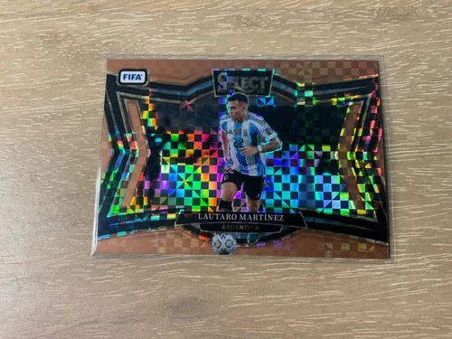 Lautaro Martinez 2024 Panini Select Bronze Prizm /75