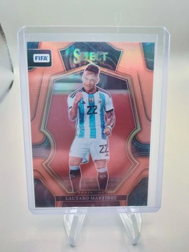 Lautaro Martinez 2023 Panini Select FIFA Orange Prizm /60