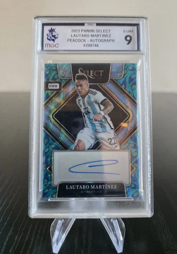 Lautaro Martinez 2023 Panini Select FIFA Peacock