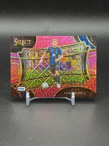 Lautaro Martinez 2023 Panini Select Purple Mojo Prizm