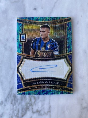 Lautaro Martinez 2024 Panini Select Serie A Peacock Prizm