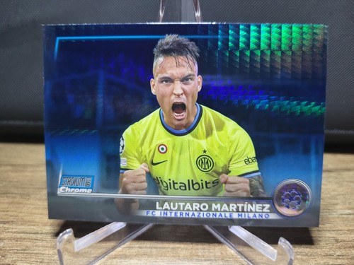 Lautaro Martinez 2022 Topps Stadium Club Blue Prizm