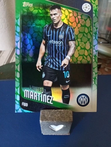Lautaro Martinez 2025 Topps UEFA 25/26 Green Foil Flowers