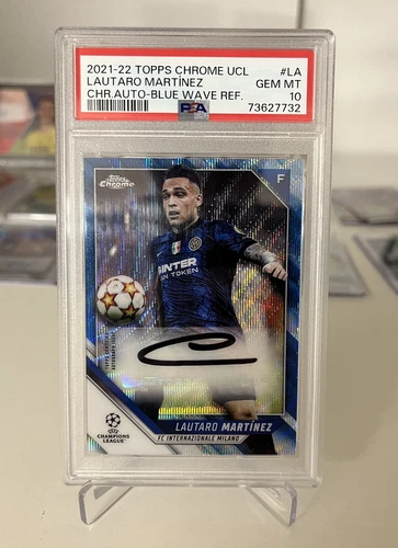 Lautaro Martínez 2022 Topps Chrome Blue Wave /75