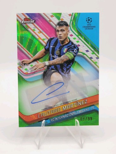 Lautaro Martínez 2024 Topps Finest Neón Verde Onda /99