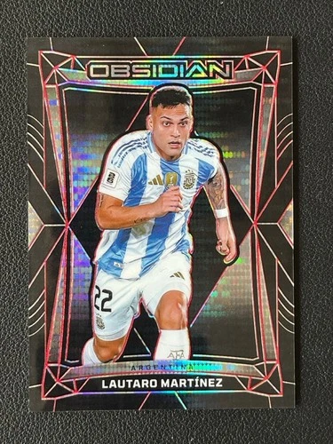 Lautaro Martínez 2024 Panini Obsidian Red Pulsar /44