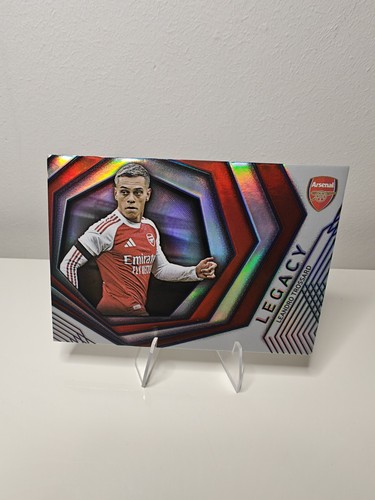 Leandro Trossard 2025 Panini Futera Arsenal Platinum /7