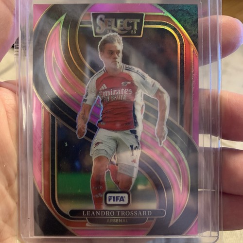 Leandro Trossard 2024 Panini Select FIFA Pink Prizm /39