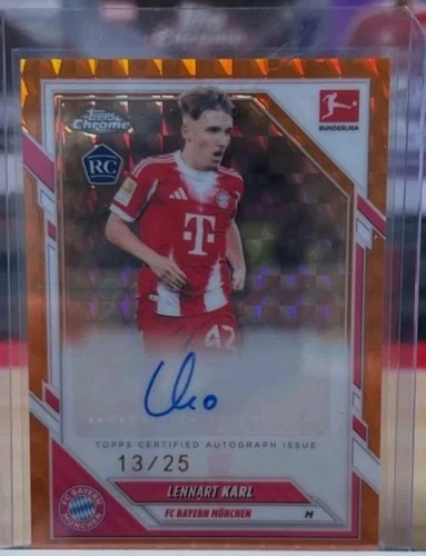 Lennart Karl 2025 Topps Chrome Bundesliga Gold /25
