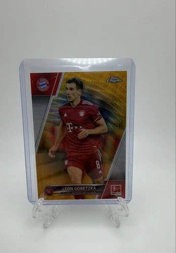 Leon Goretzka 2021 Topps Chrome Bundesliga Gold Wave Refractor /50