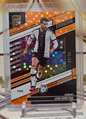 Leon Goretzka 2022 Panini Donruss Elite Orange Disco /35