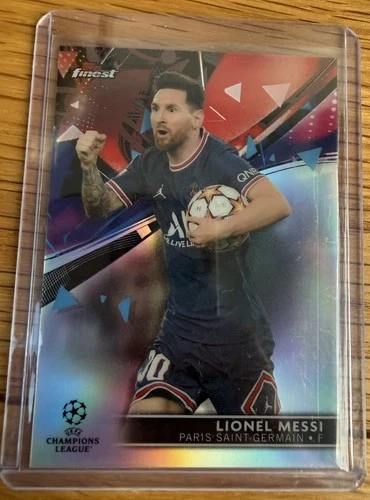 Lionel Messi 2021 Topps Finest Refractor