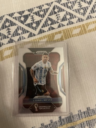 Lionel Messi 2022 Panini Prizm World Cup