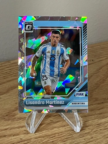 Lisandro Martinez 2024 Panini Donruss Optic Ice Prizm