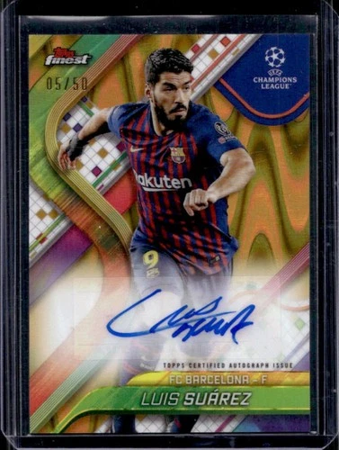 Luis Suárez 2024 Topps Finest Gold RayWave Refractor /50