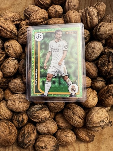 Luka Modric 2023 Topps Chrome Merlin Neon Green Shimmer Refractor /399