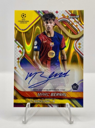 Marc Bernal 2024 Topps Finest UEFA Gold Wave /50