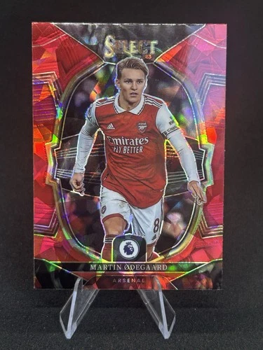 Martin Ødegaard 2022 Panini Select Red Prizm