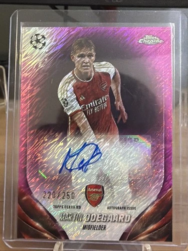 Martin Ødegaard 2023 Topps UEFA Pink Shimmer /250
