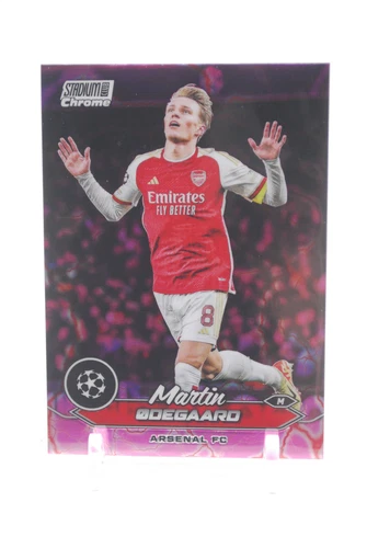 Martin Ødegaard 2023 Topps UEFA Stadium Club Pink Red Electric