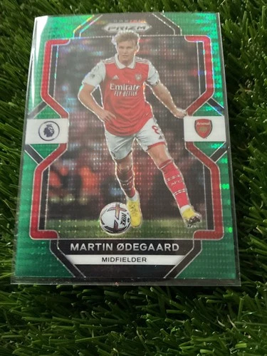 Martin Odegaard 2022 Panini Prizm Green Pulsar #153