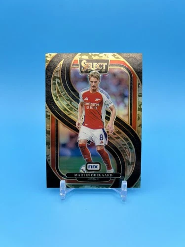 Martin Odegaard 2024 Panini Select Camo Prizm /135