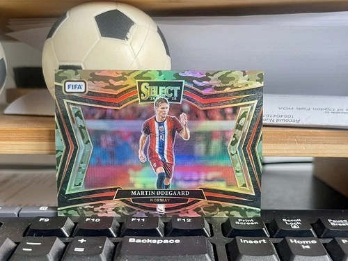 Martin Odegaard 2024 Panini Select FIFA Camo Field Level Prizm /135