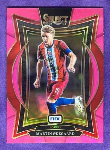 Martin Odegaard 2024 Panini Select FIFA Field Pink /59