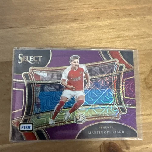 Martin Odegaard 2023 Panini Select FIFA Pink Mojo Prizm /199