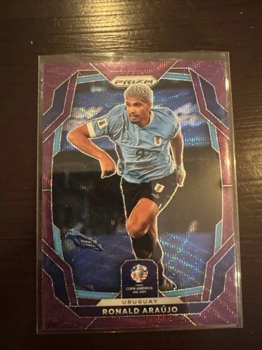 Maximiliano Araujo 2024 Panini Prizm Copa America Purple Wave Prizm /99
