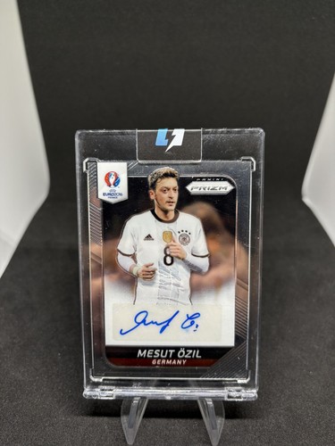 Mesut Özil 2016 Panini Prizm UEFA Euro
