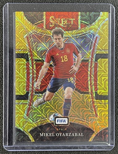 Mikel Oyarzabal 2023 Panini Select Oro Mojo Prizm /10