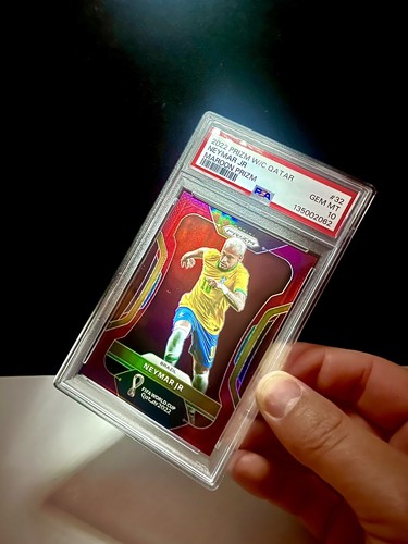 Neymar Jr 2022 Panini Prizm World Cup Maroon Prizm /22